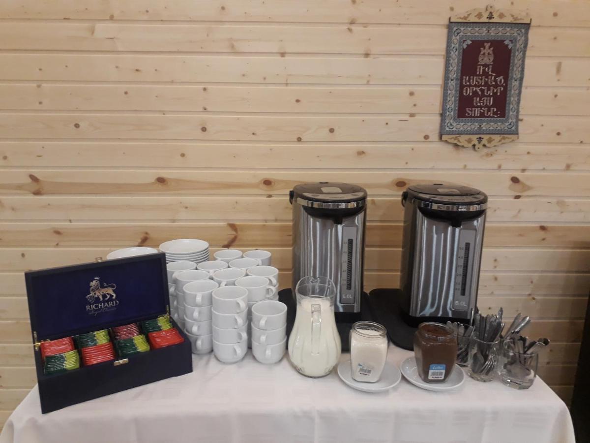 גוריס Yeghevnut Hotel מראה חיצוני תמונה