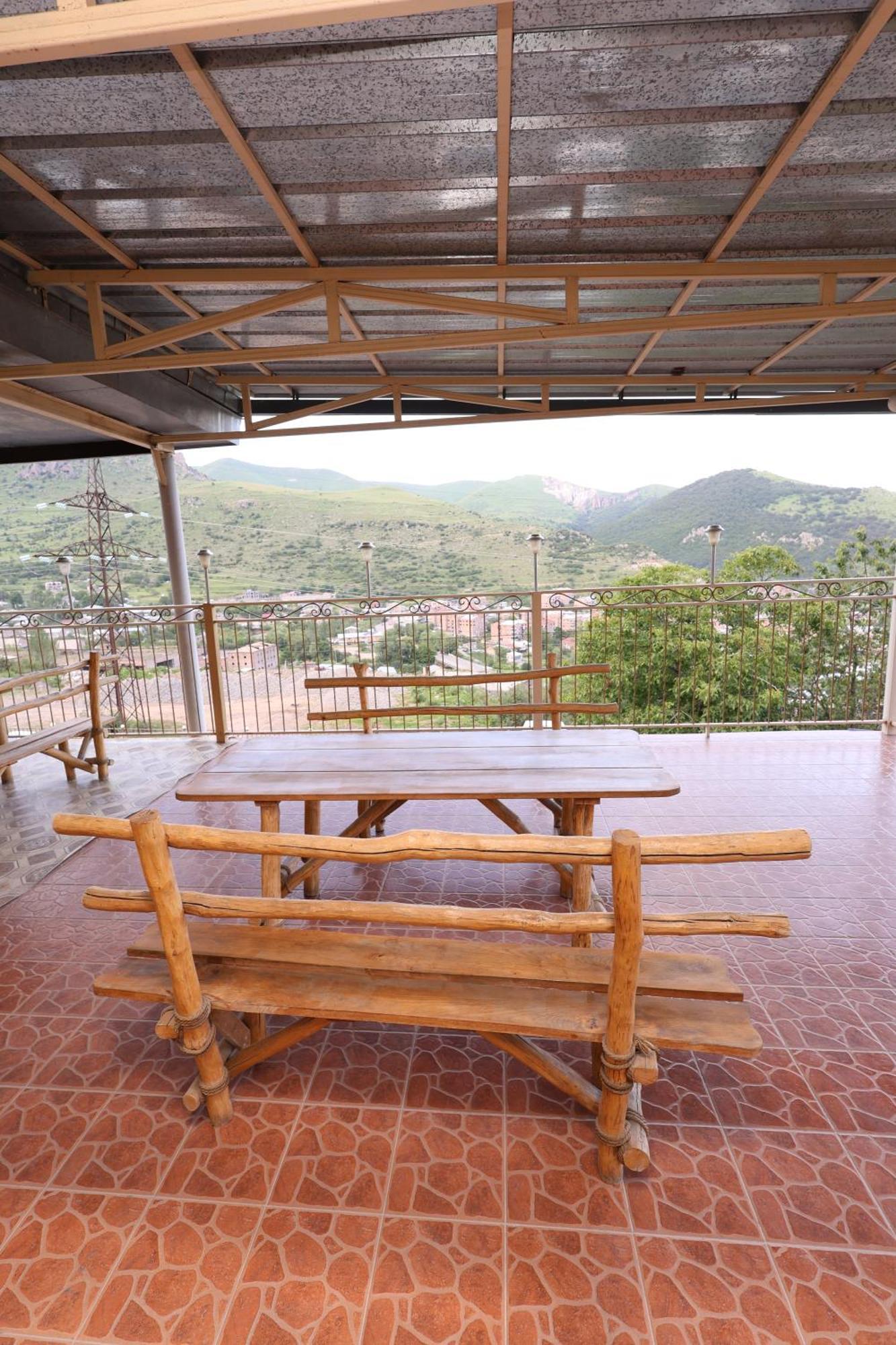 גוריס Yeghevnut Hotel מראה חיצוני תמונה