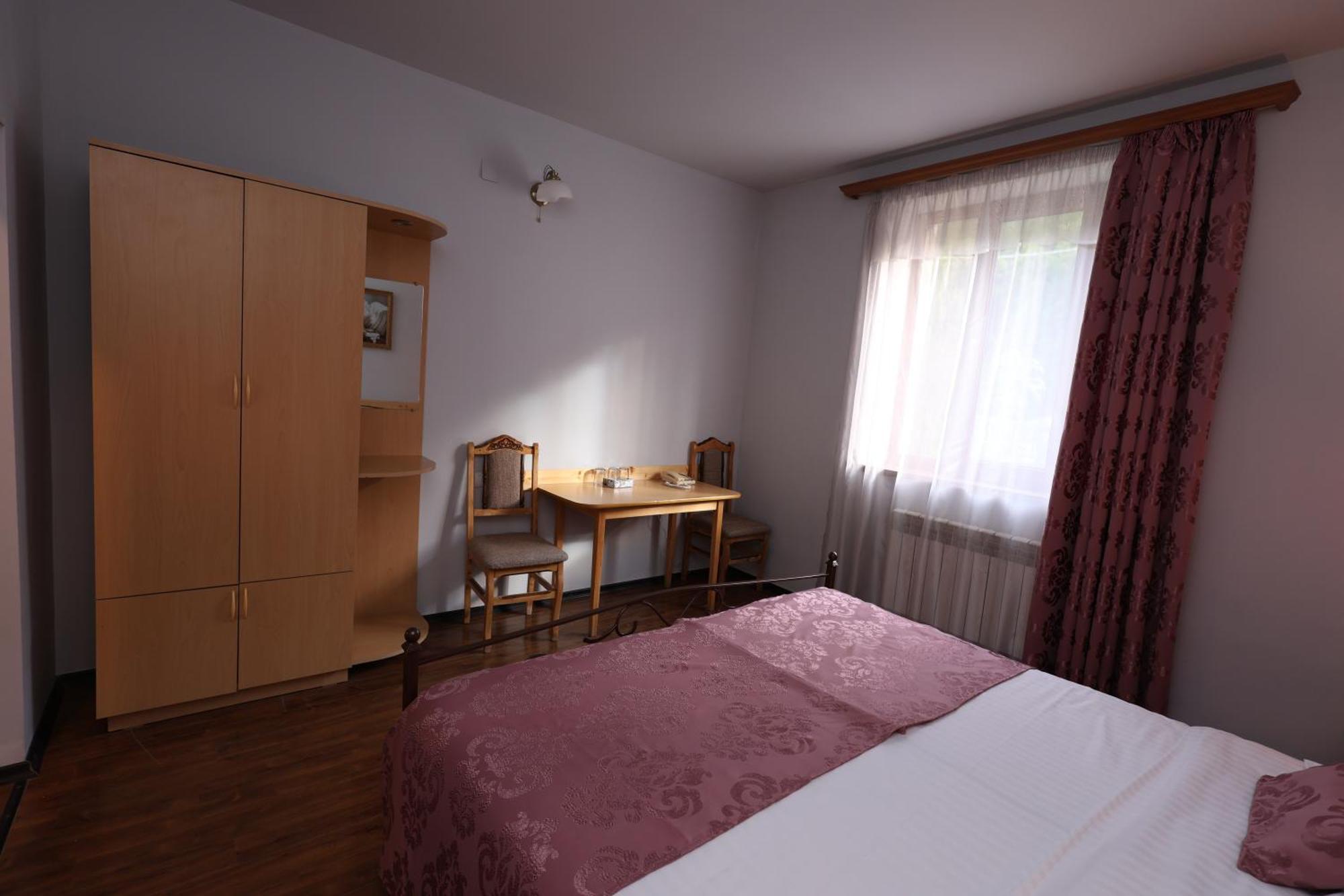 גוריס Yeghevnut Hotel מראה חיצוני תמונה
