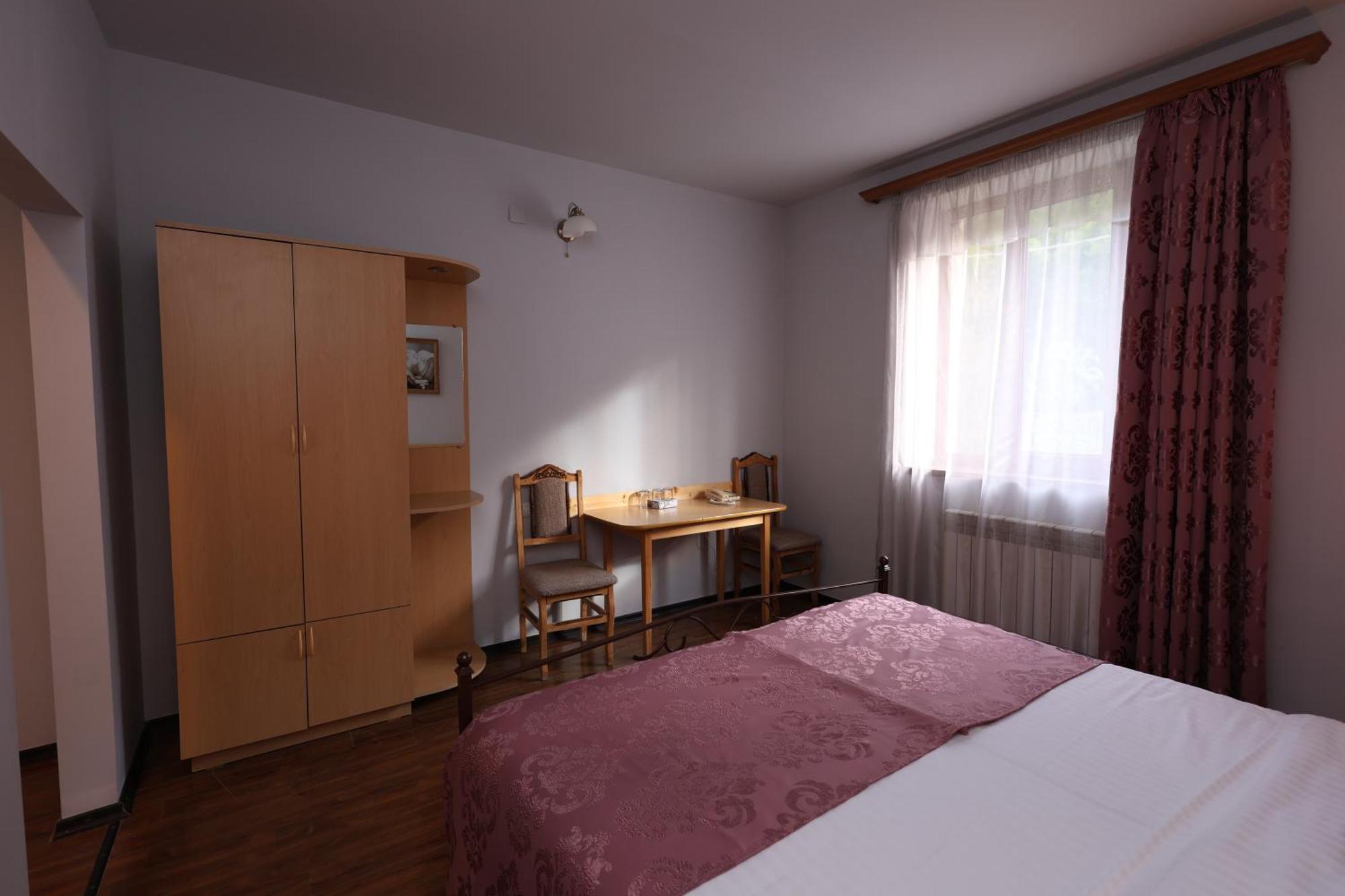 גוריס Yeghevnut Hotel מראה חיצוני תמונה
