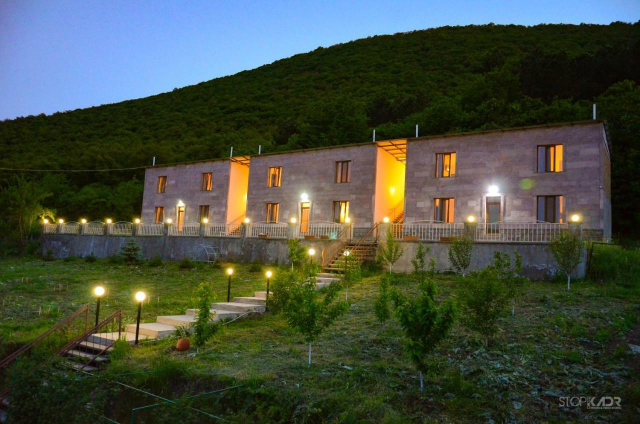 גוריס Yeghevnut Hotel מראה חיצוני תמונה